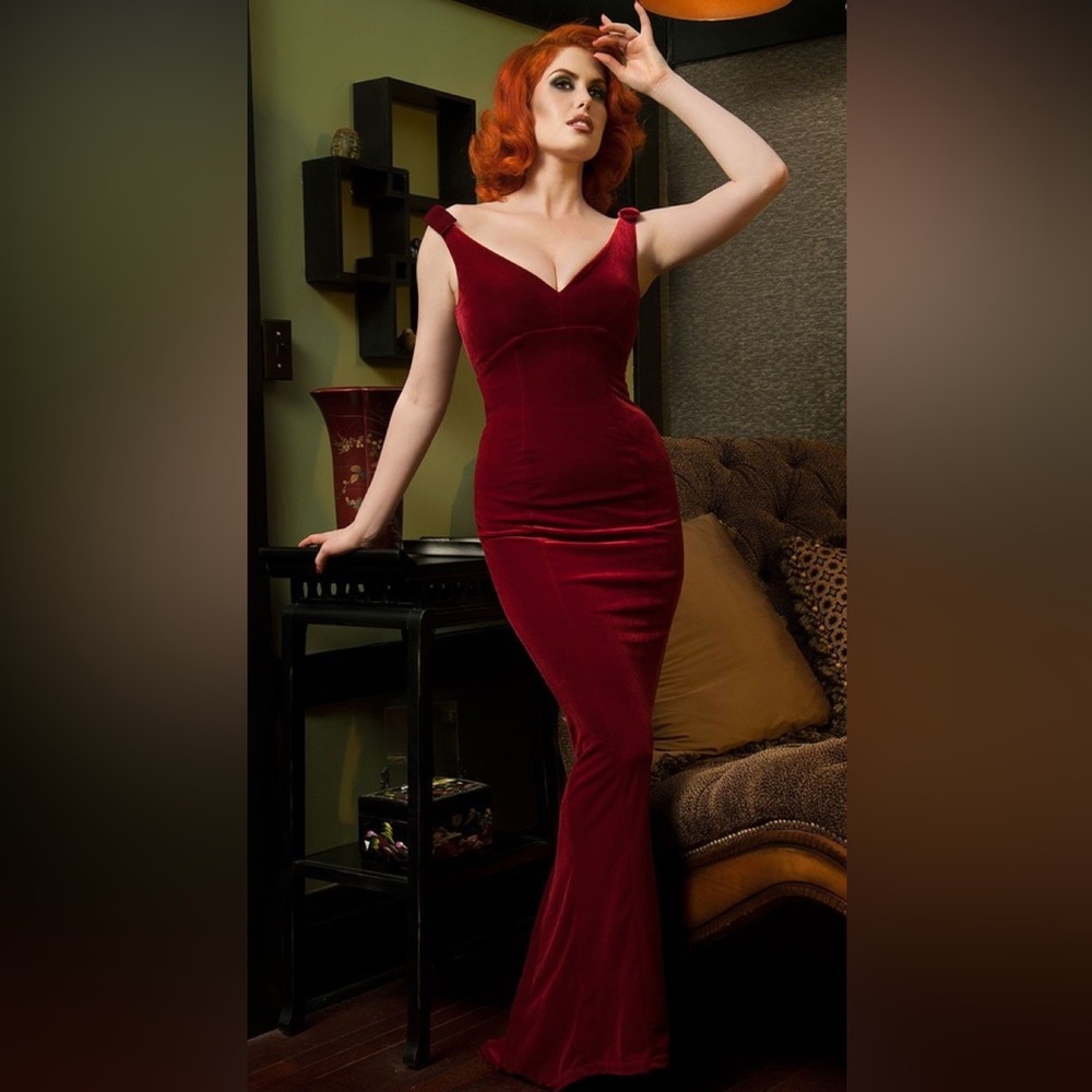 Laura Byrnes California Gilda Burgundy velvet Gown (Pinup Girl Clothing)